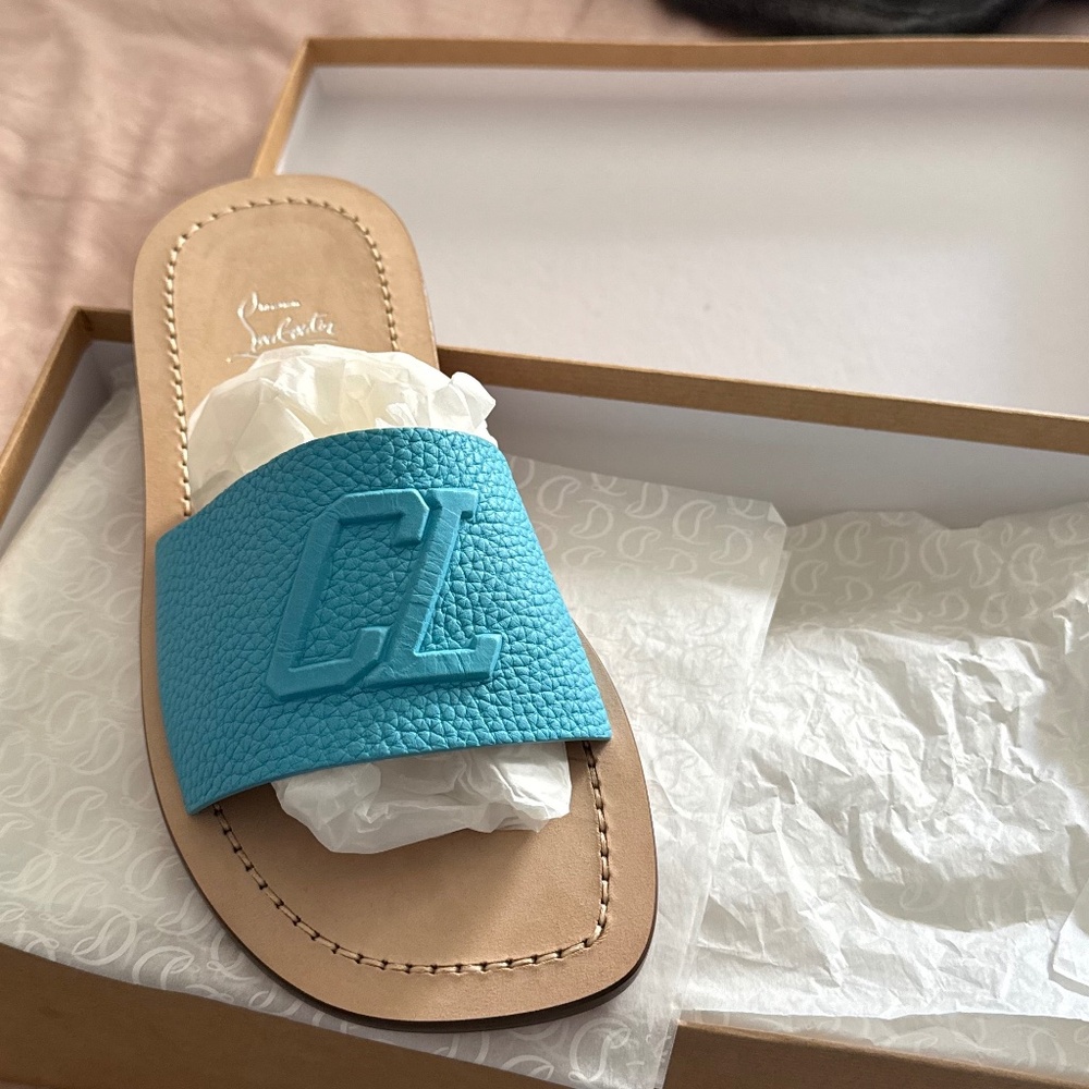 CHRISTIAN LOUBS SLIPPERS